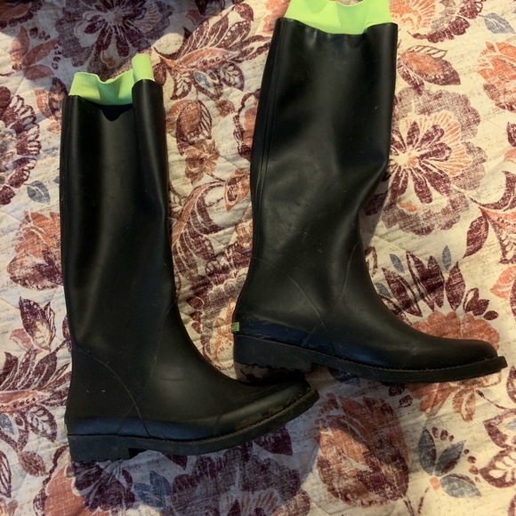 Rachel Roy rain boots - Picture 1 of 4